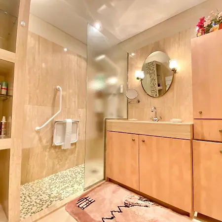 Apartment Les Breguieres By Scls Locations Le Cannet